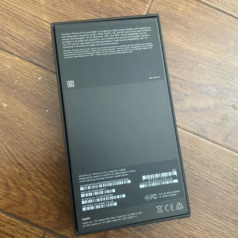 iPhone 13 box - Picture 2 of 4
